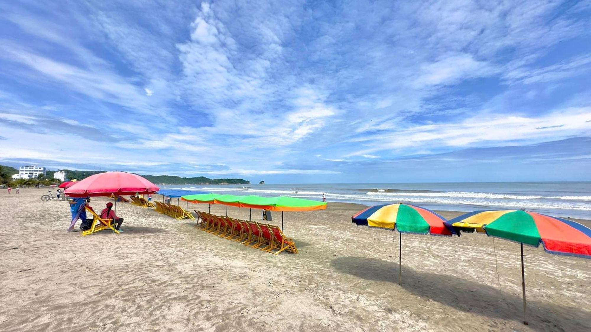 Hotel Cielo Azul Atacames Bagian luar foto